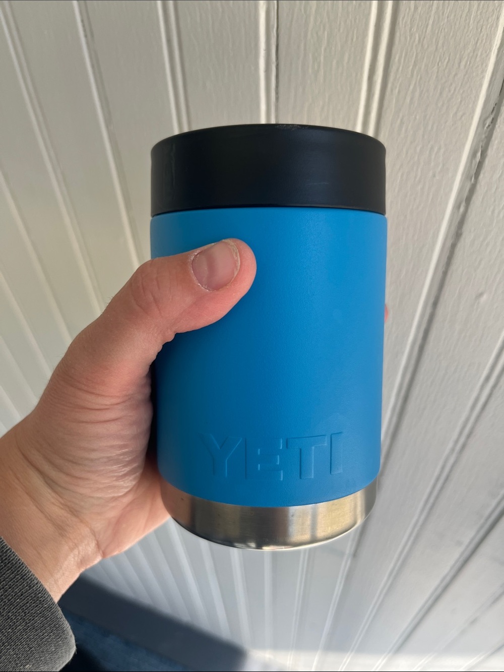 Yeti Rambler Blue 12 oz Colster Can